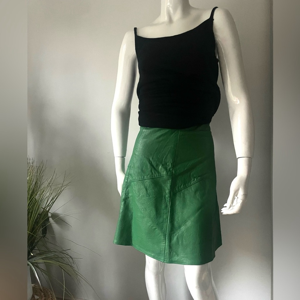 kelly Green lamb Leather Skirt - Picture 3 of 7